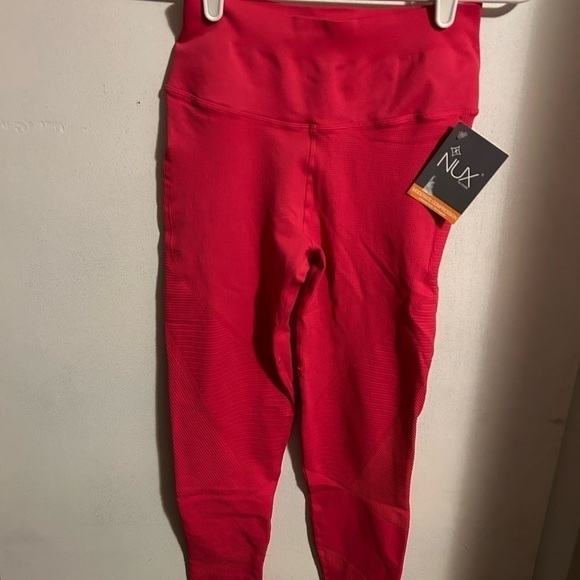 NUX Pants - Nux leggings size large